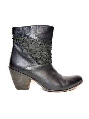 MoMa Black Leather Heeled Ankle Boots | 36